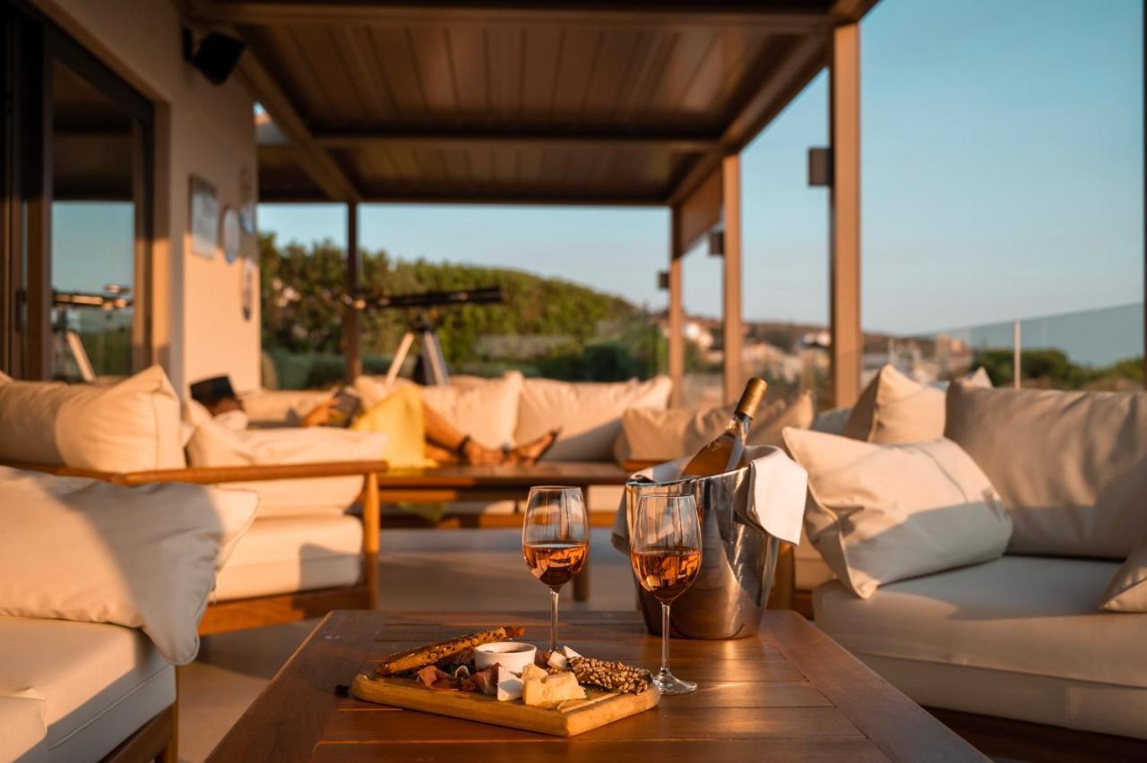 Somewhere Vouliagmeni Athen Exterior foto